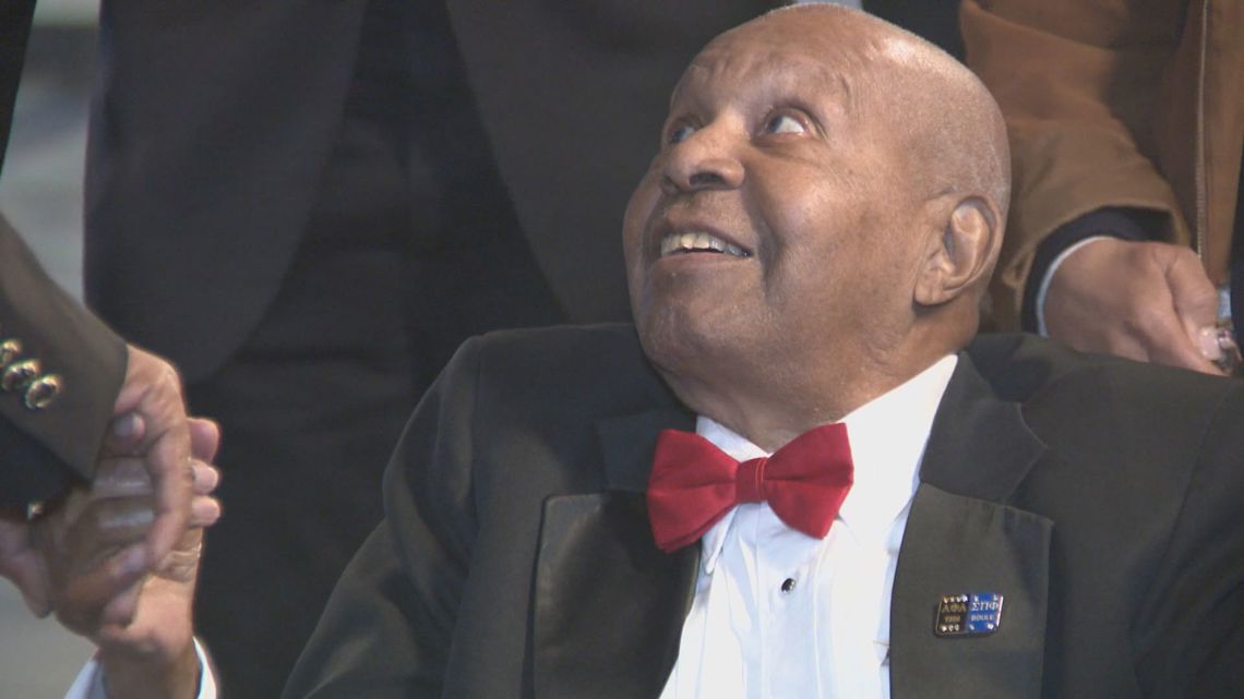 Buffalo Korean War veteran celebrates his 100th birthday