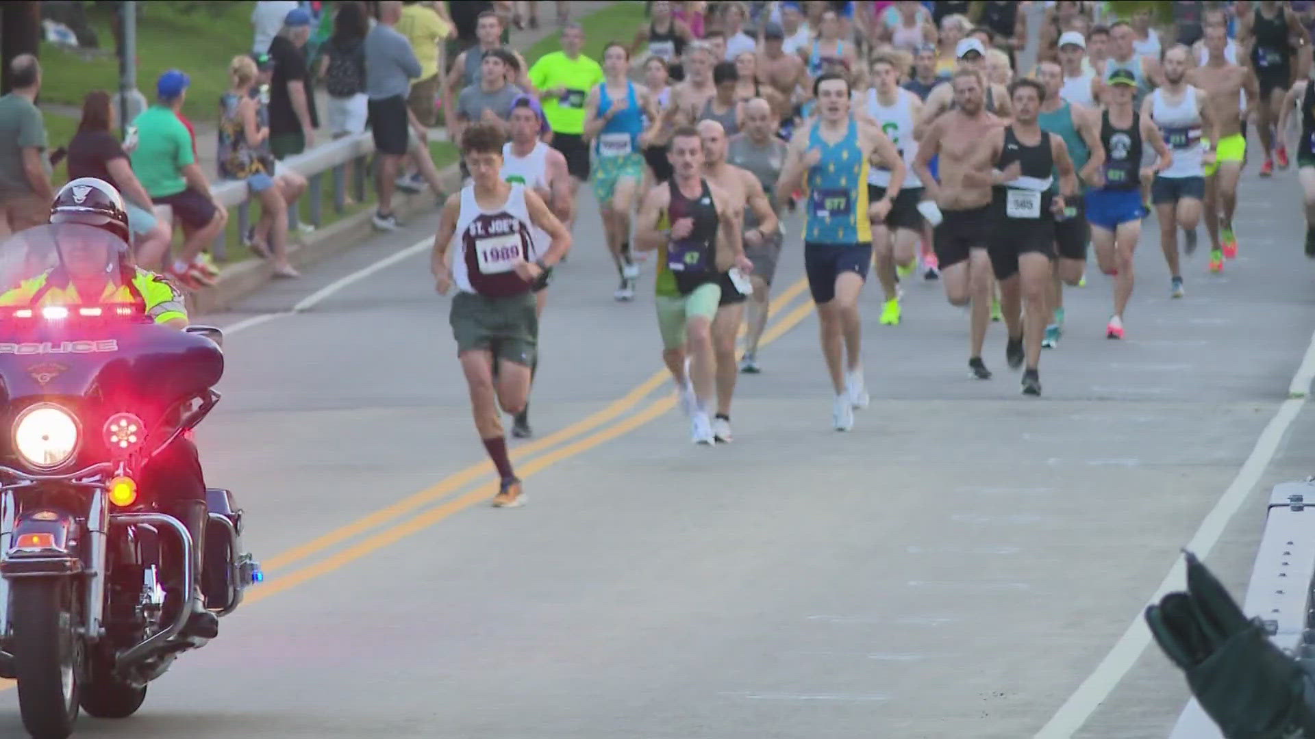 The community was encouraged to watch and support local runners.