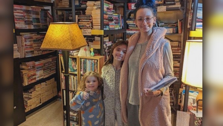 Good Neighbors: Random Reads collects used books, donates surprise book bundles to WNYers