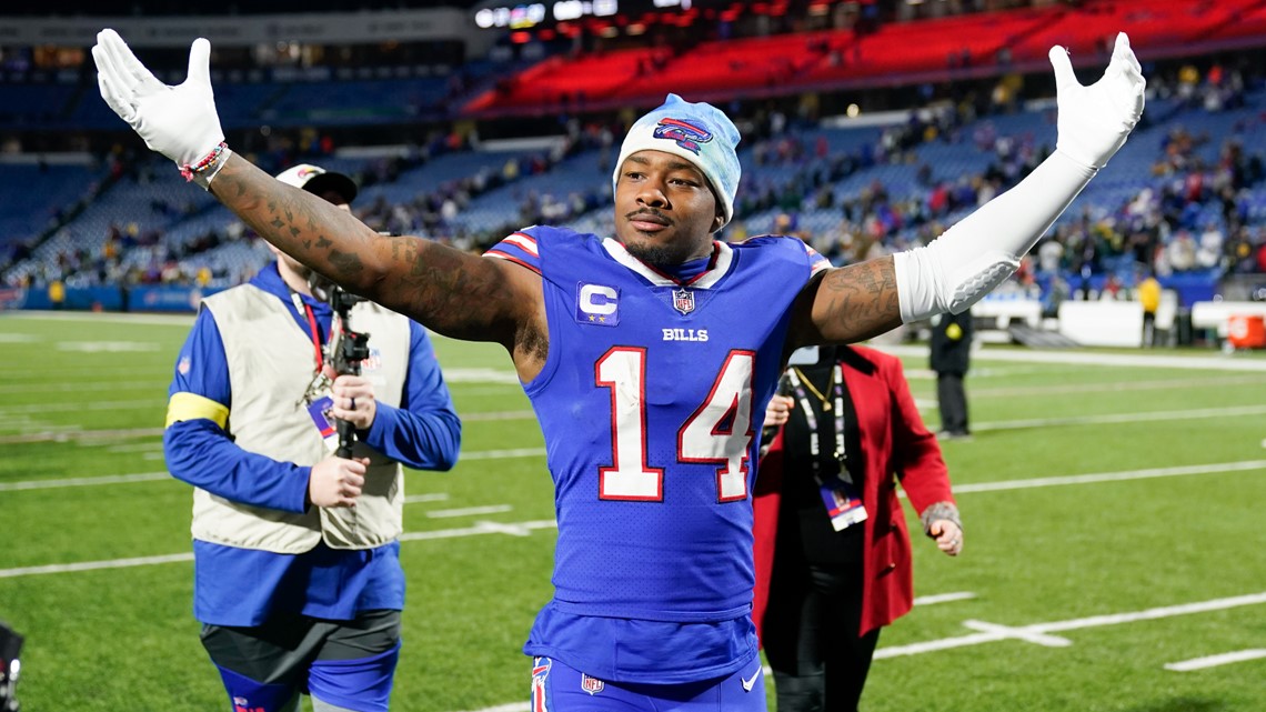 Bills receiver Stefon Diggs agrees to a four-year, $96-million