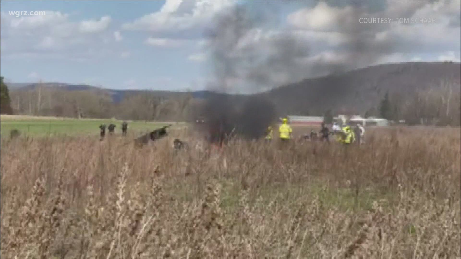 The Cattaraugus County Sheriff's Office says a small plane crashed Wednesday afternoon in Great Valley. The cause of the crash is unclear at this time.