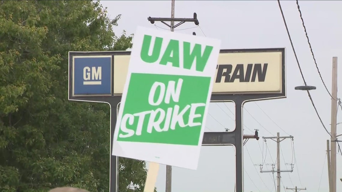 Autoworkers Prepare For Strike | Wgrz.com