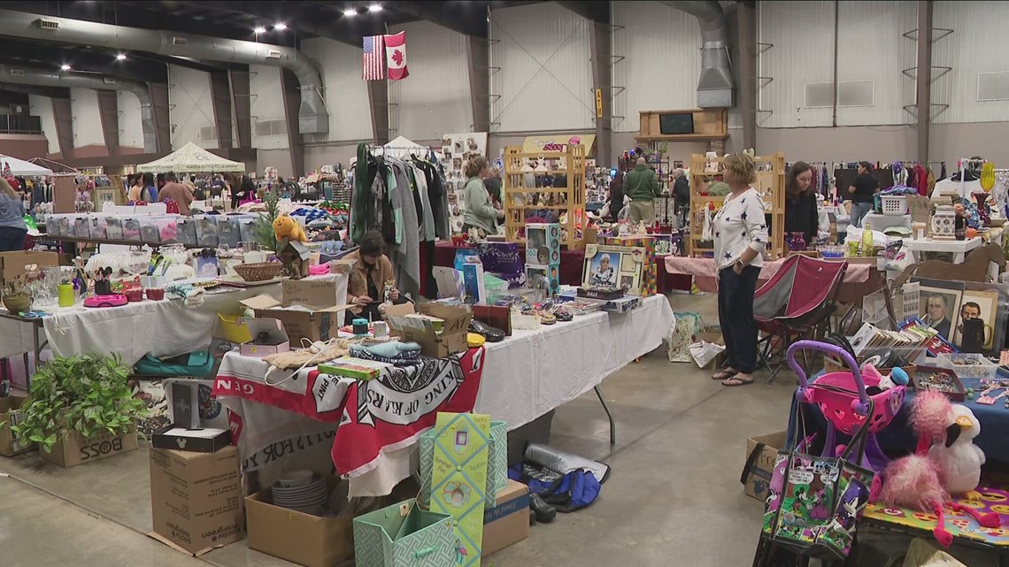 23 Unique Buffalo Bills Things at The World's Largest Yard Sale