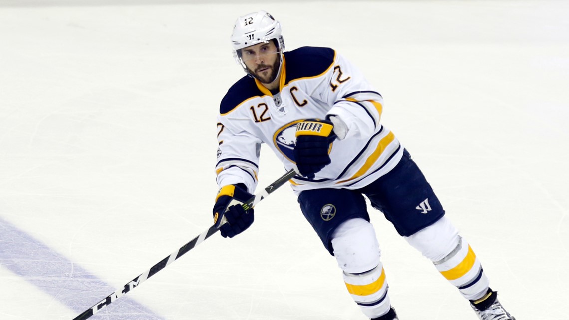 Captain  brian giOnta  Sabres hockey, Buffalo sabres hockey, Buffalo  sabres