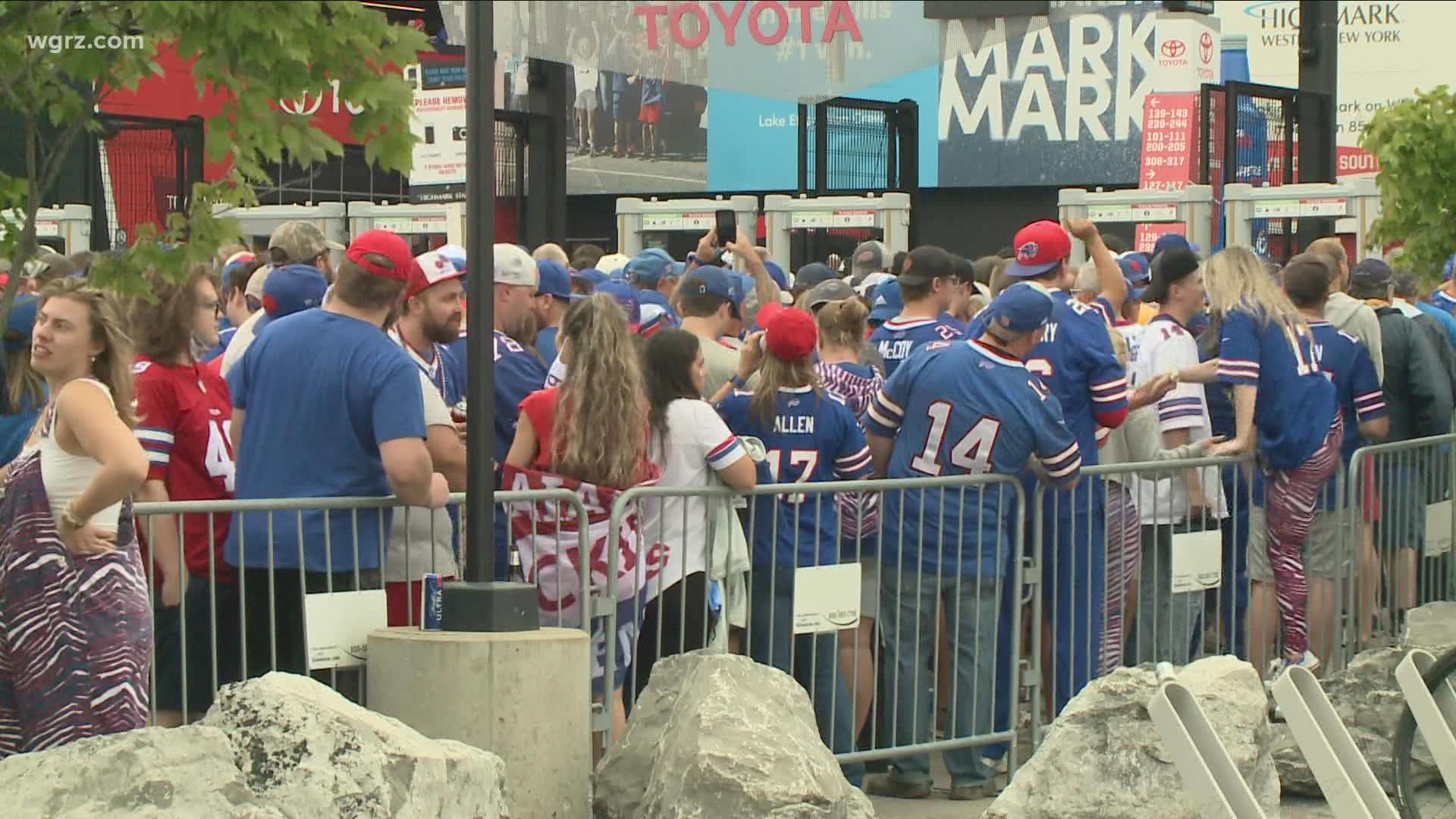Commercial casting call for bills fans