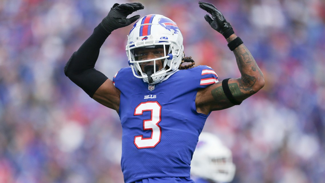 Buffalo Bills' Damar Hamlin holds autograph-signing session