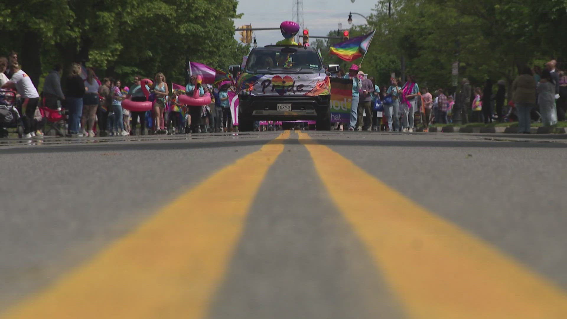 2 on your side was also in attendance at the annual Pride parade. 