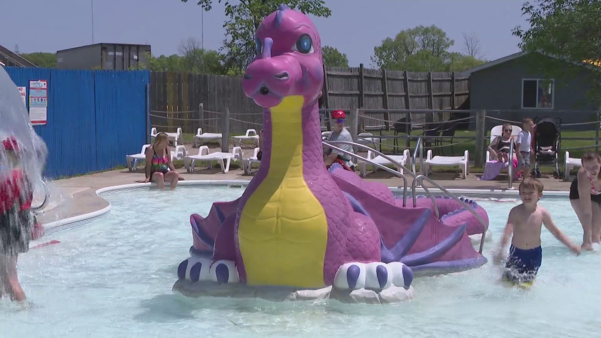 TODAY... OFFICIALS ANNOUNCED A JOB FAIR... COMING UP AT THE END OF THE MONTH. THE PARK IS SCHEDULED TO OPEN FOR THE SEASON... IN MAY.