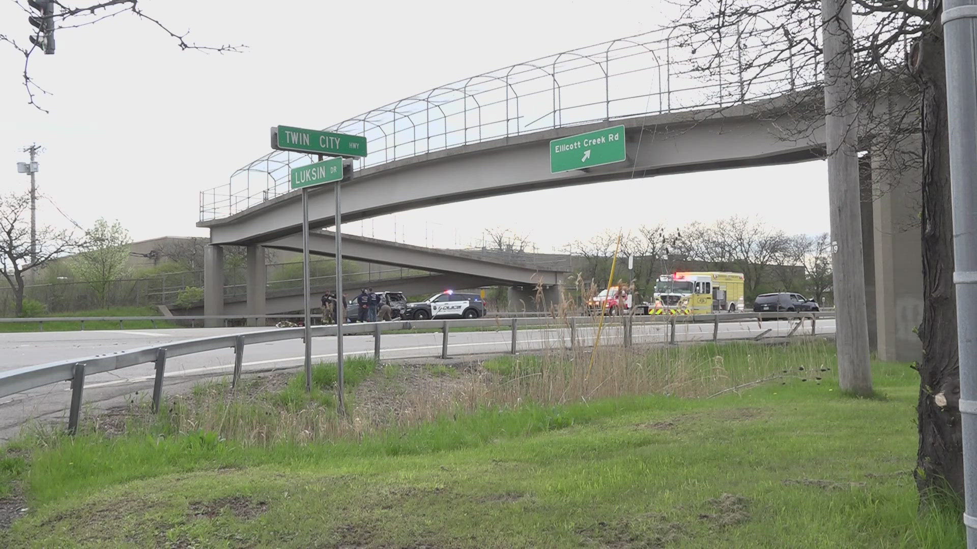 Car crash in North Tonawanda closes highway for several hours